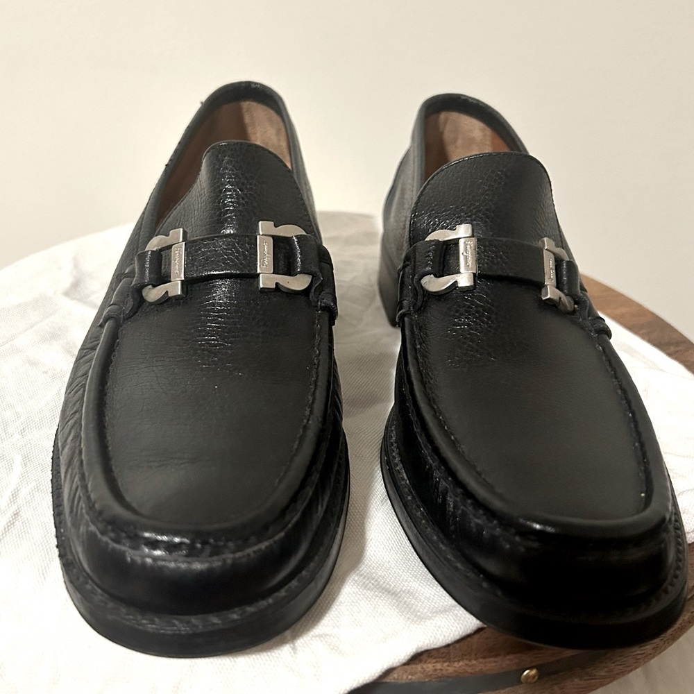 Vintage Salvatore Ferragamo Classic Gancini Black Leather Loafers Men Size 9B